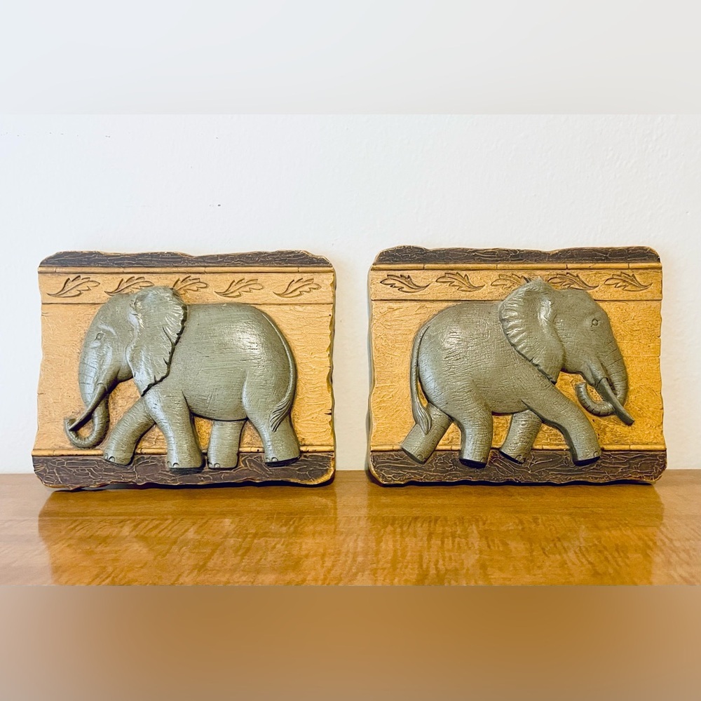 HOME INTERIORS Plastic Syroco ELEPHANT‎ Hanging Wall Art Plaques Set of 2 Vtg